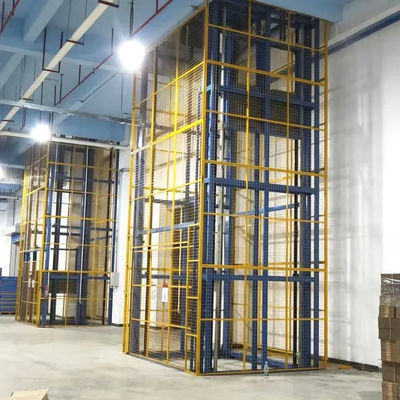 kopen 4 Post Cage Lift 3000kg Hydraulische goederenlift Volledig ingebouwde vrachtlift online manufacture